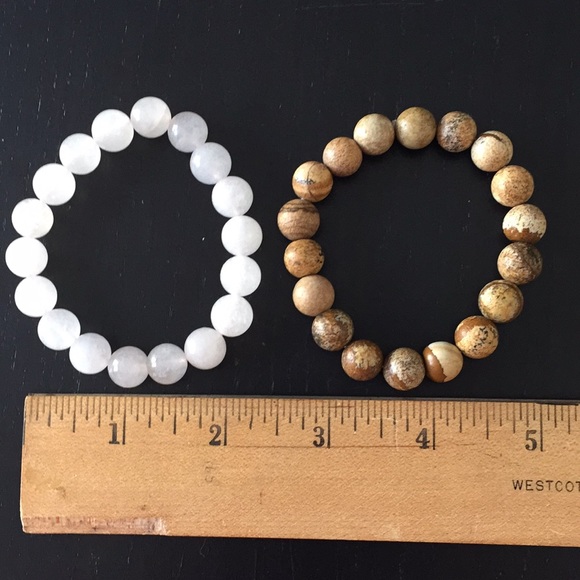 Pair Beaded Brown / White Stretch Bracelets - Picture 6 of 6